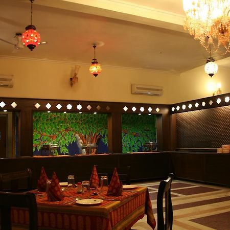 Hotel Pratap Palace Chittorgarh Eksteriør bilde