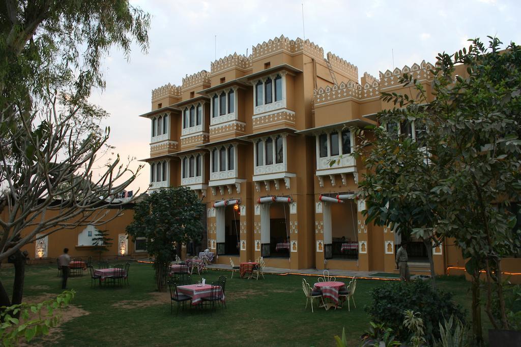 Hotel Pratap Palace Chittorgarh Eksteriør bilde