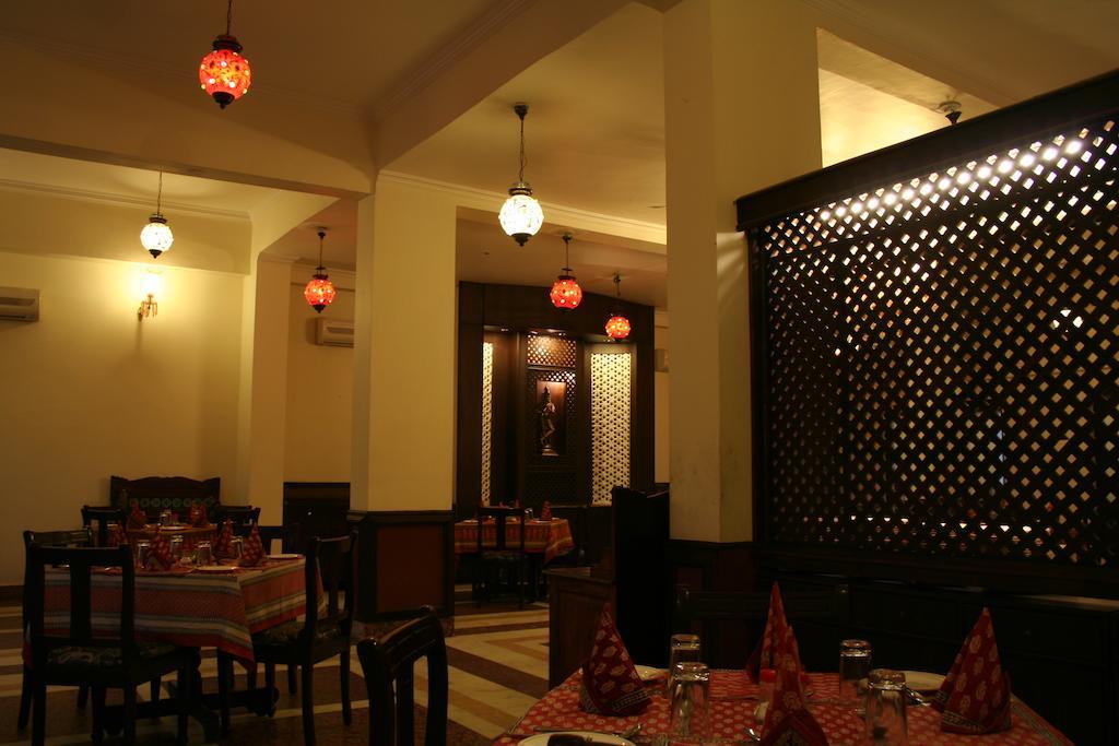 Hotel Pratap Palace Chittorgarh Rom bilde